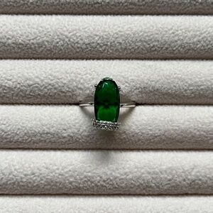 R016 | Emerald CZ Oval Stone Ring